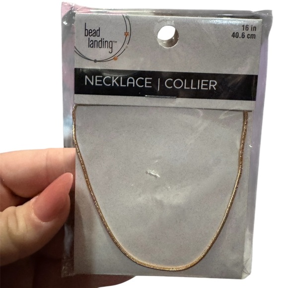 Jewelry - 5/$25 NWT Fashion Gold Necklace Collar 16 inches
